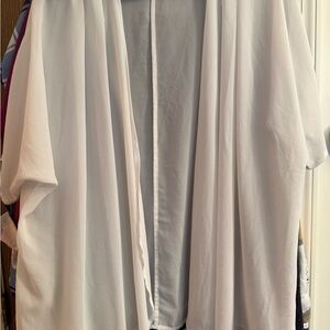 TownCat Classic White Blouse